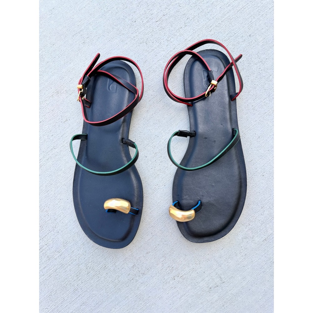 Larroude Biarritz Flat Sandals Black Multi Leather Gold Toe Ring Strappy Size 9